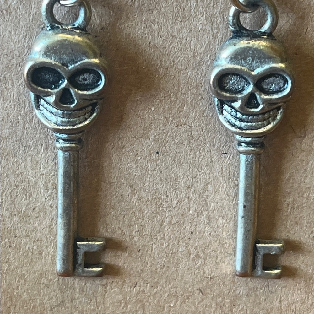 Skull Key Dangle Earrings - Picture 2 of 4